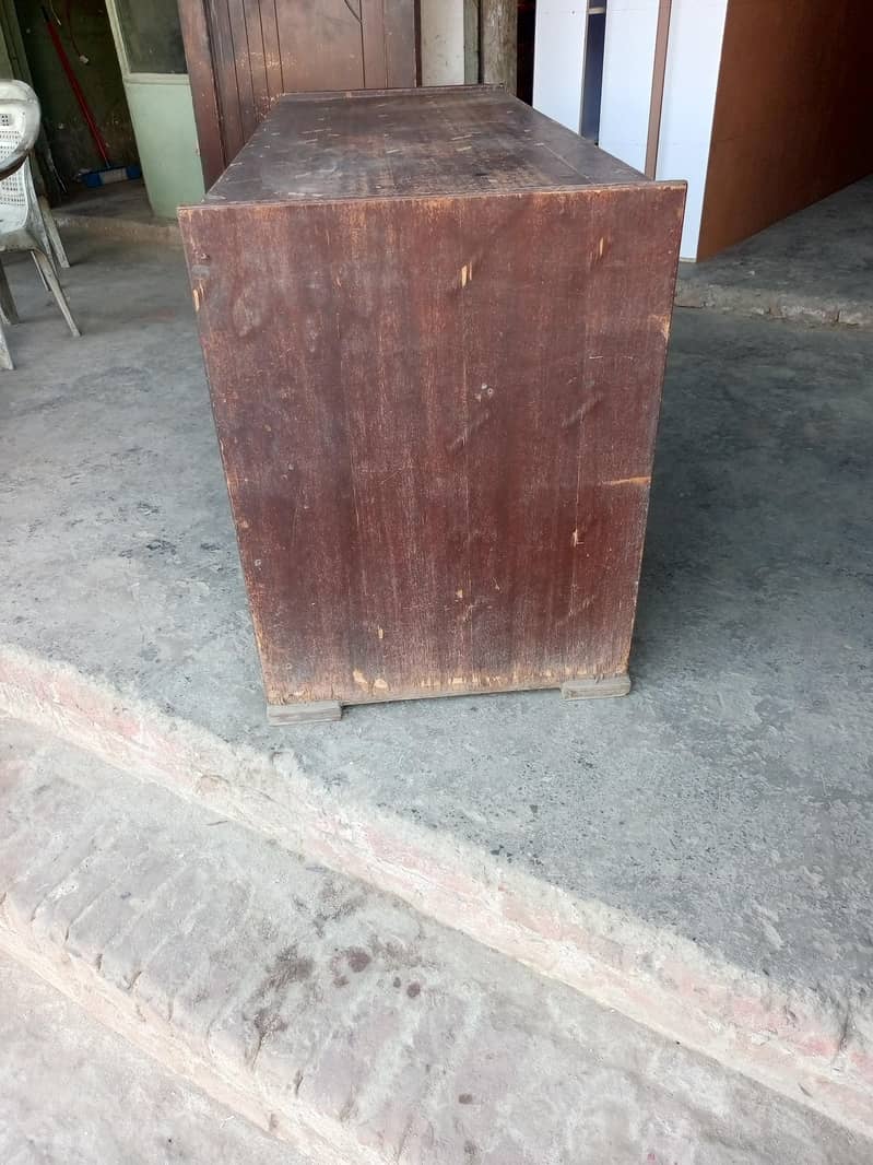 Computer Table 1