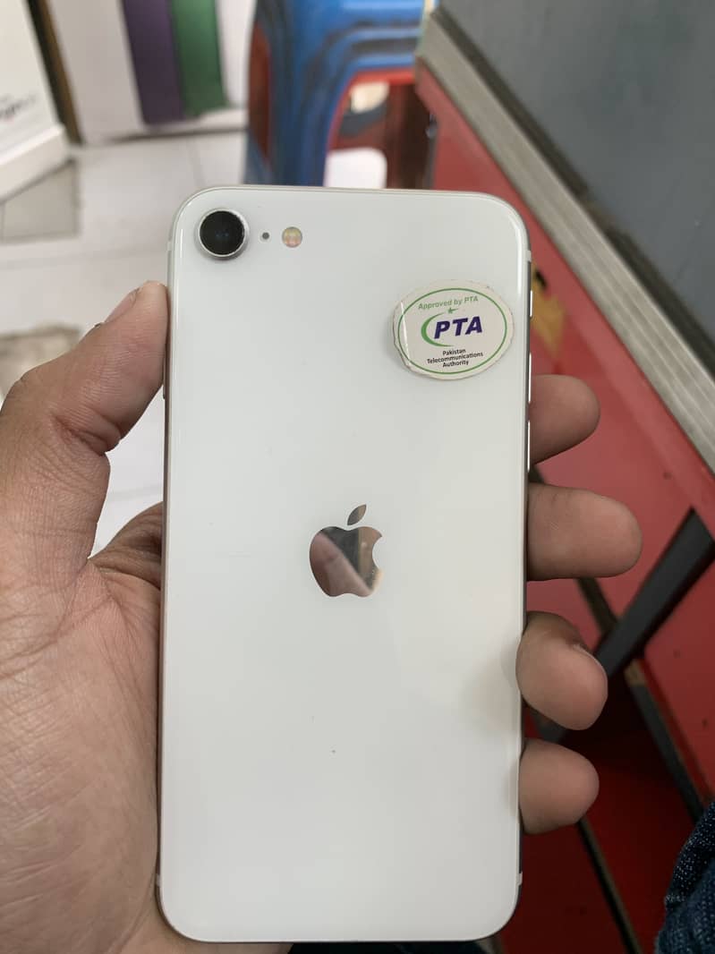 Apple iPhone SE 3