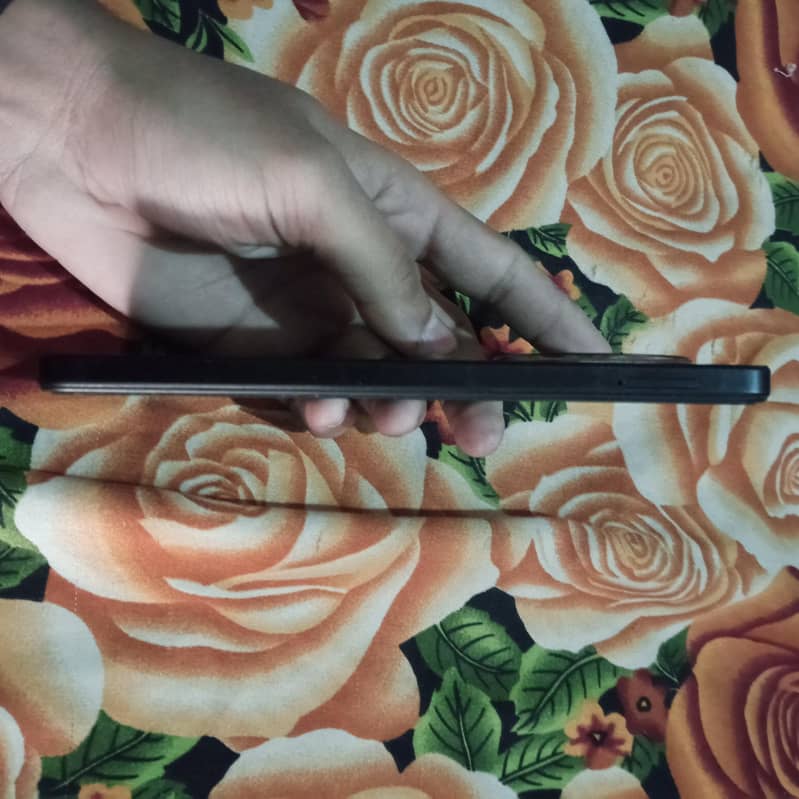 Redmi a 3 mobile 4