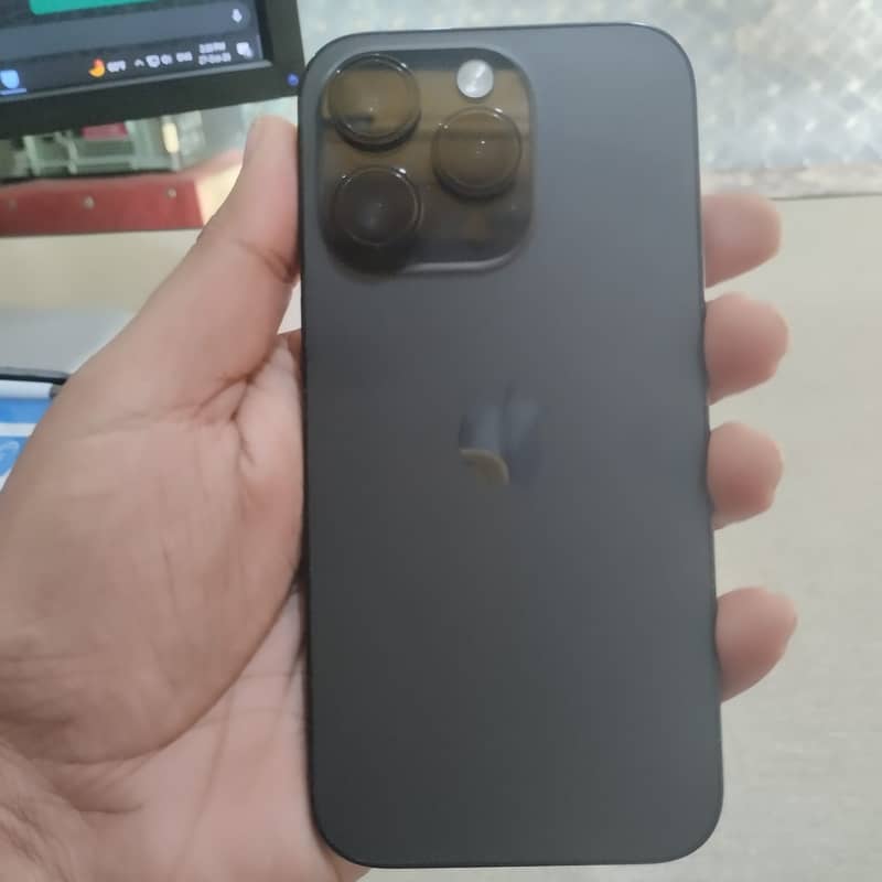 Apple iPhone 14 Pro 2
