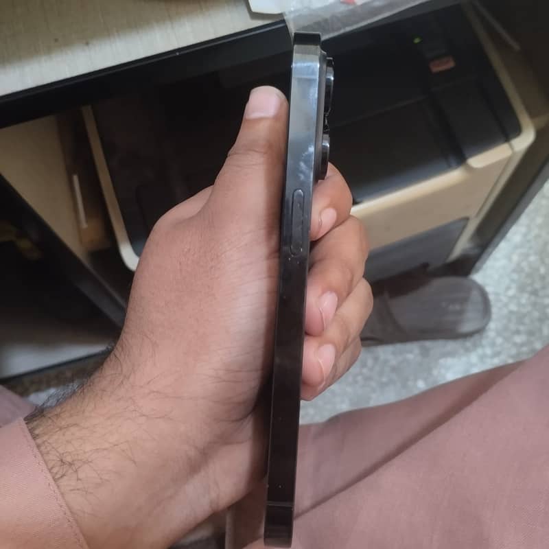 Apple iPhone 14 Pro 3