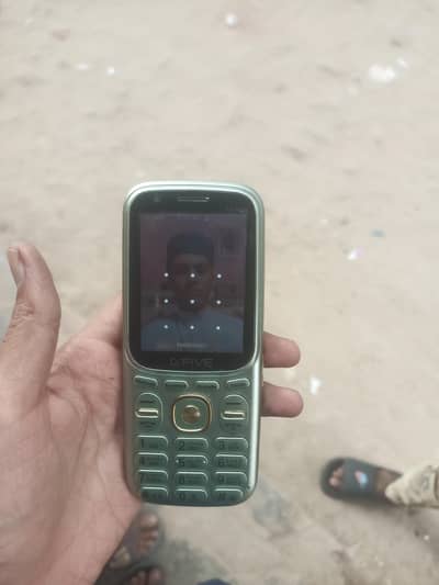 G'Five 4G stylish