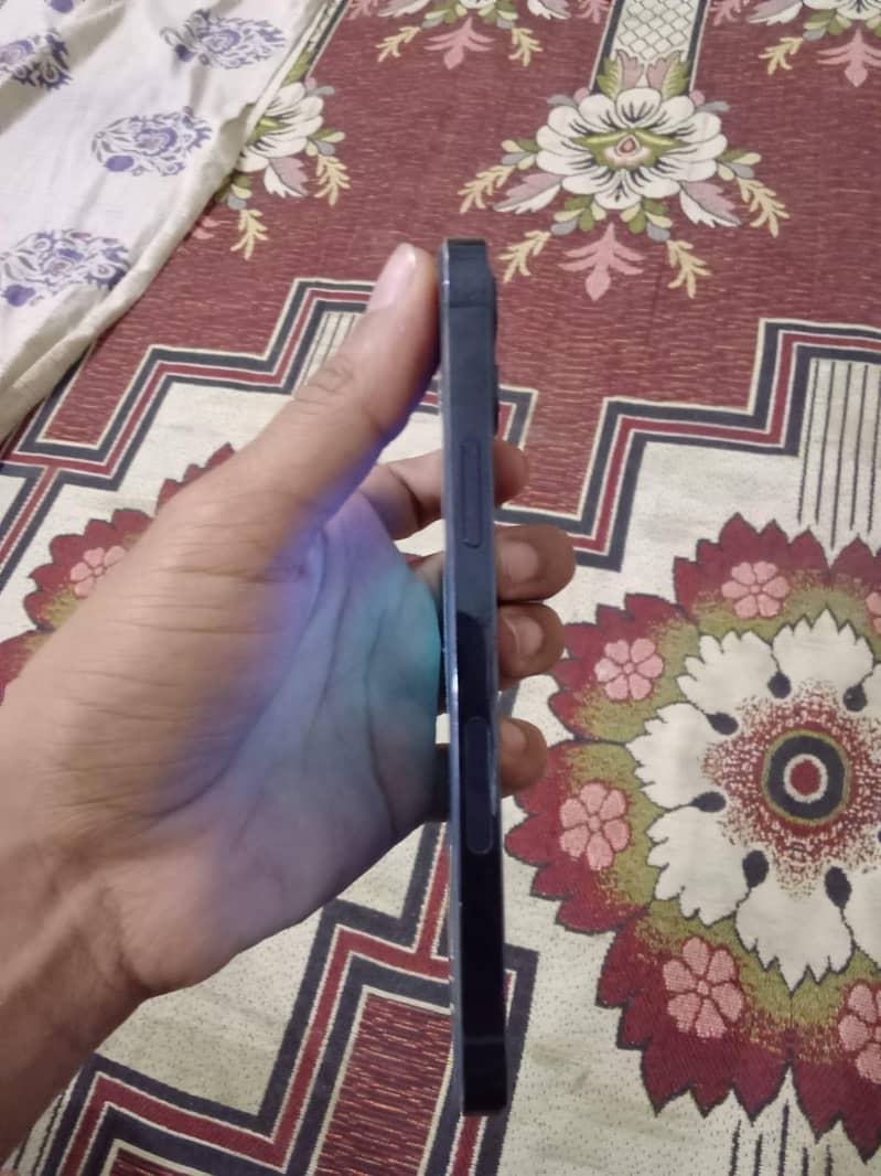 Apple iPhone 12 Pro 1