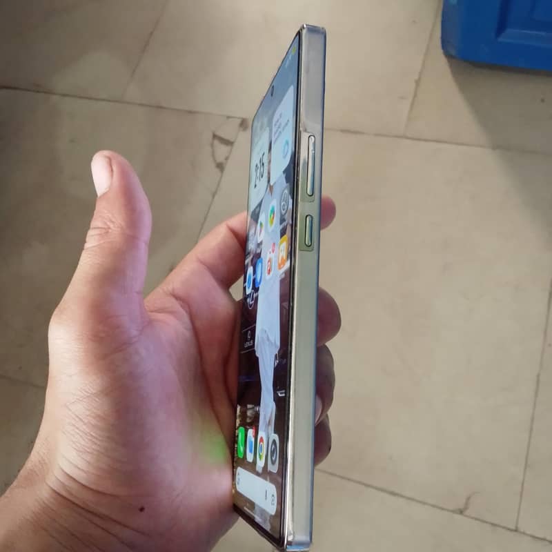Infinix Note 40 4