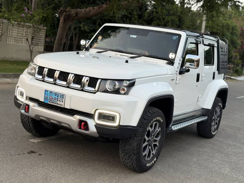 BAIC BJ40 Plus 2022 2