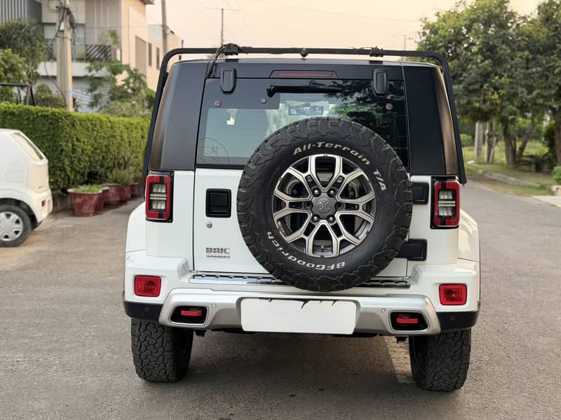 BAIC BJ40 Plus 2022 10