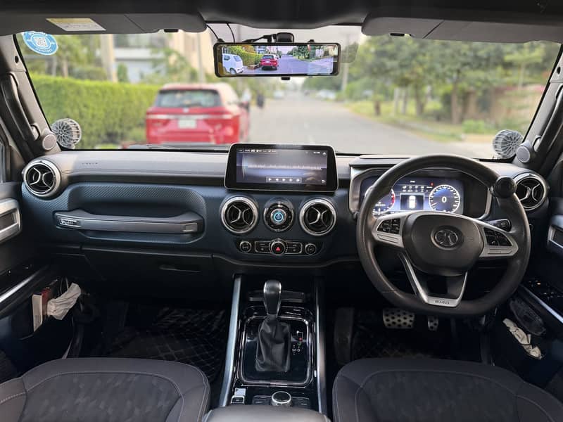 BAIC BJ40 Plus 2022 12