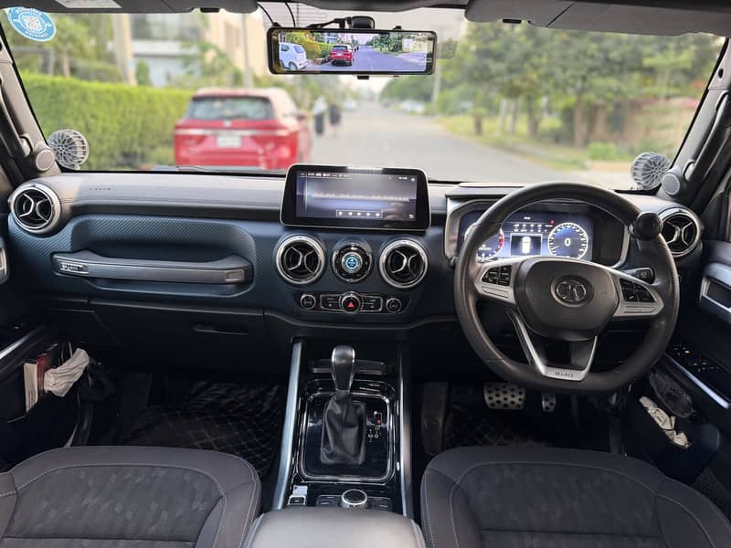 BAIC BJ40 Plus 2022 13