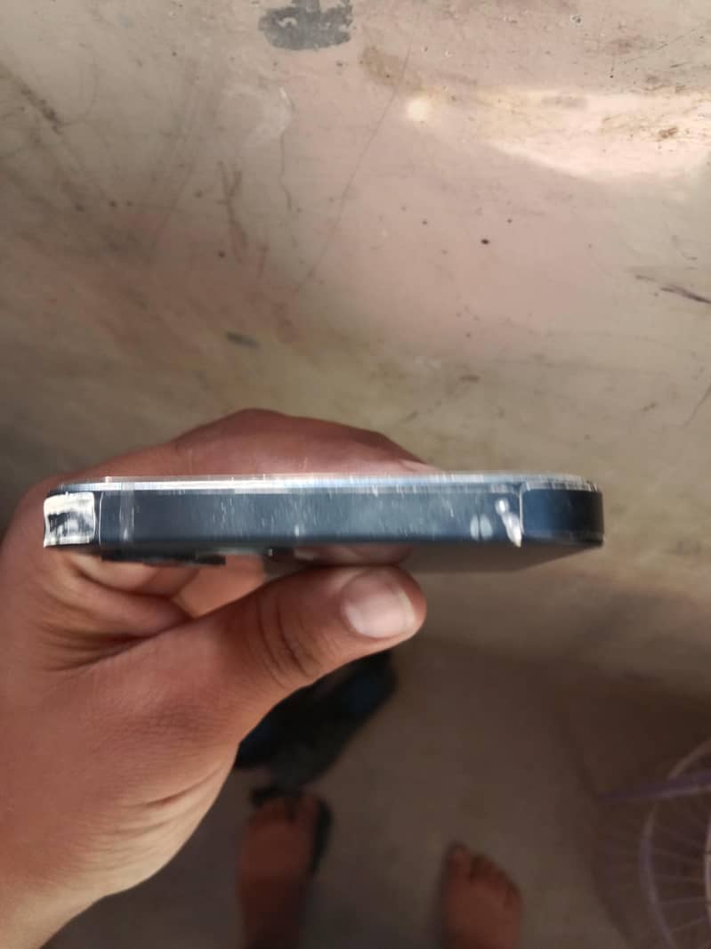 Apple iPhone 12 2