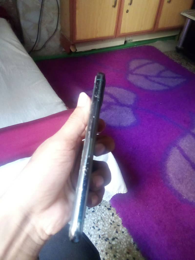 Iphone 11 pro pta approved 2