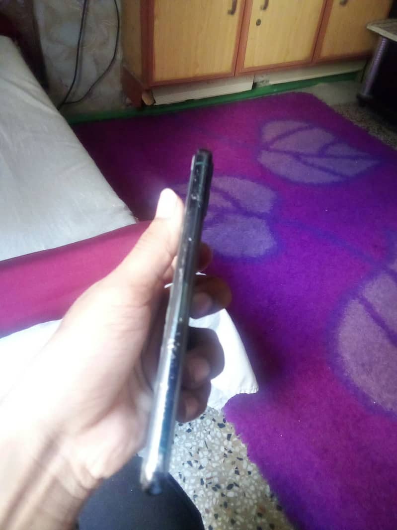 Iphone 11 pro pta approved 3