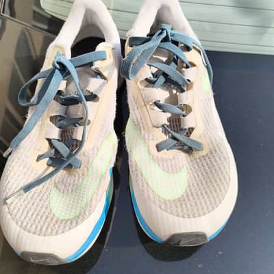 Nike Zoom Rival Fly 3 Running Shoes US size 8 EU 41
