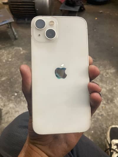 Apple iPhone 13