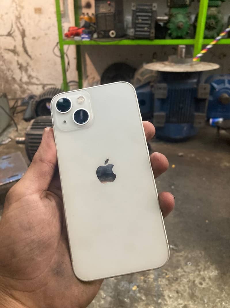 Apple iPhone 13 3