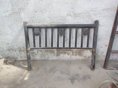 two single Iron beds