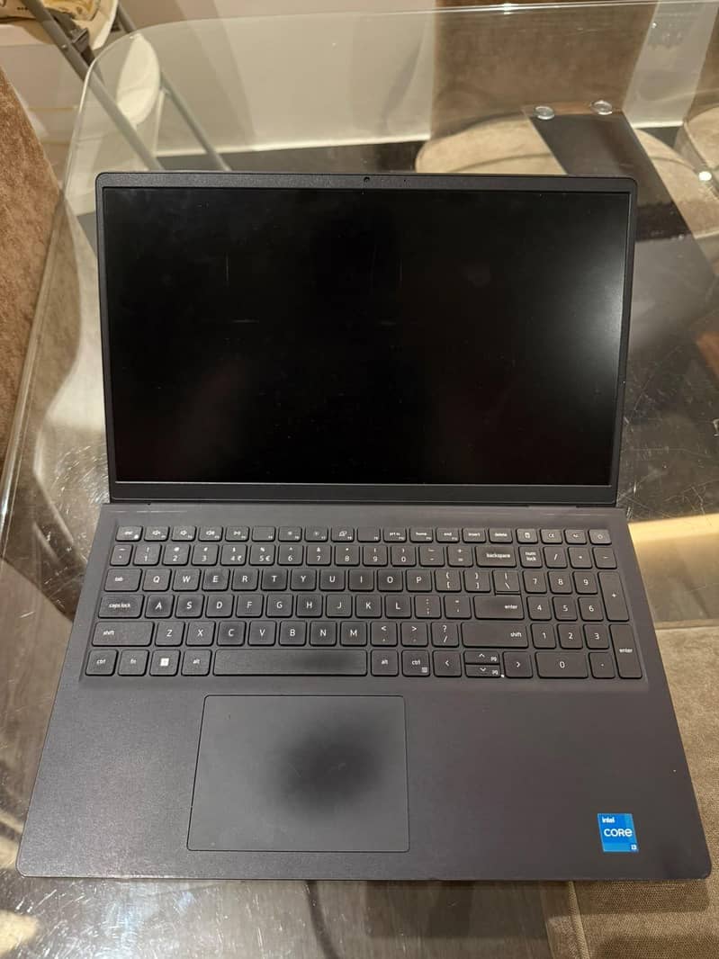 Dell Vostro 15 0