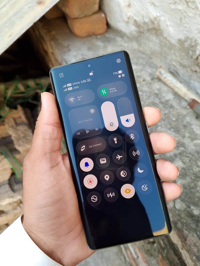 Infinix Note 40 Pro 6
