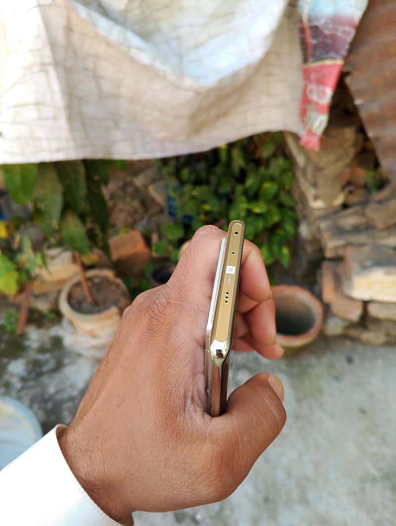Infinix Note 40 Pro 10