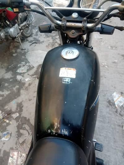 suzuki gs150 2012 model
