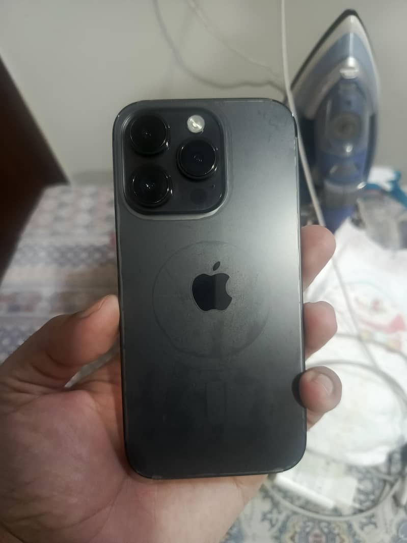 Apple iPhone 14 Pro 2