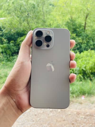 Apple iPhone 15 Pro Max