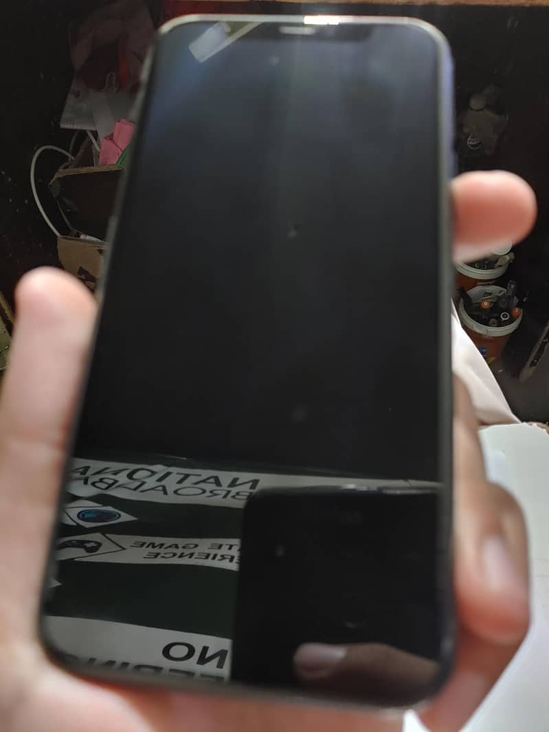 Apple iPhone 11 Pro 1