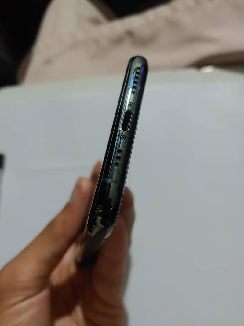 Apple iPhone 11 Pro 5