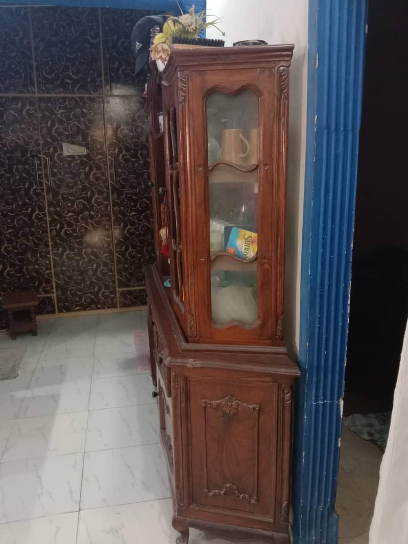 divider and dressing table 3