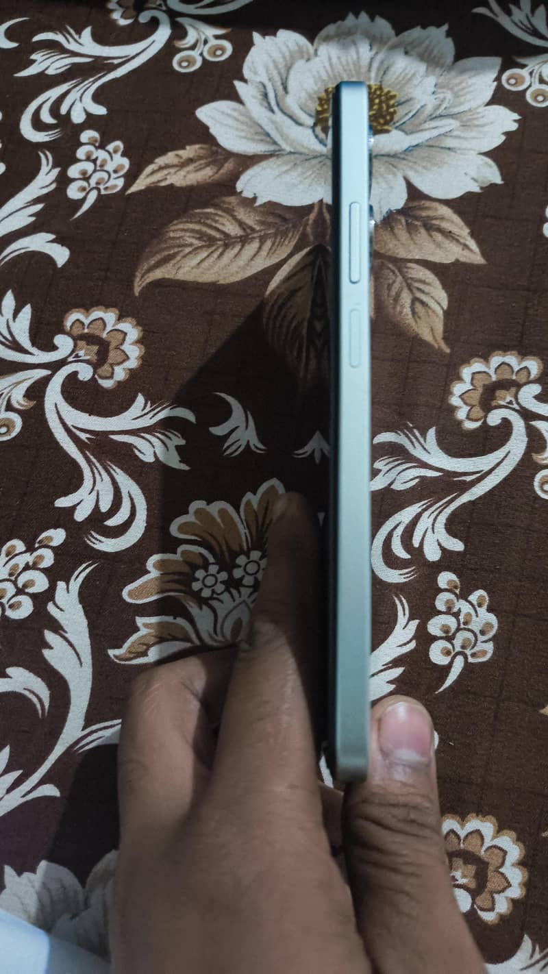 Realme Note 60x 4