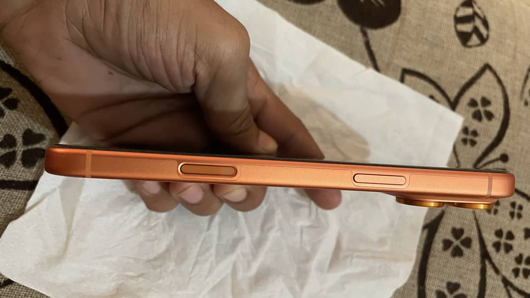 Apple iPhone 17 Pro Max 4