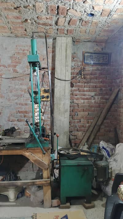 Small Scale Plastic Injection Molding Machine / Plastic Dana Machine