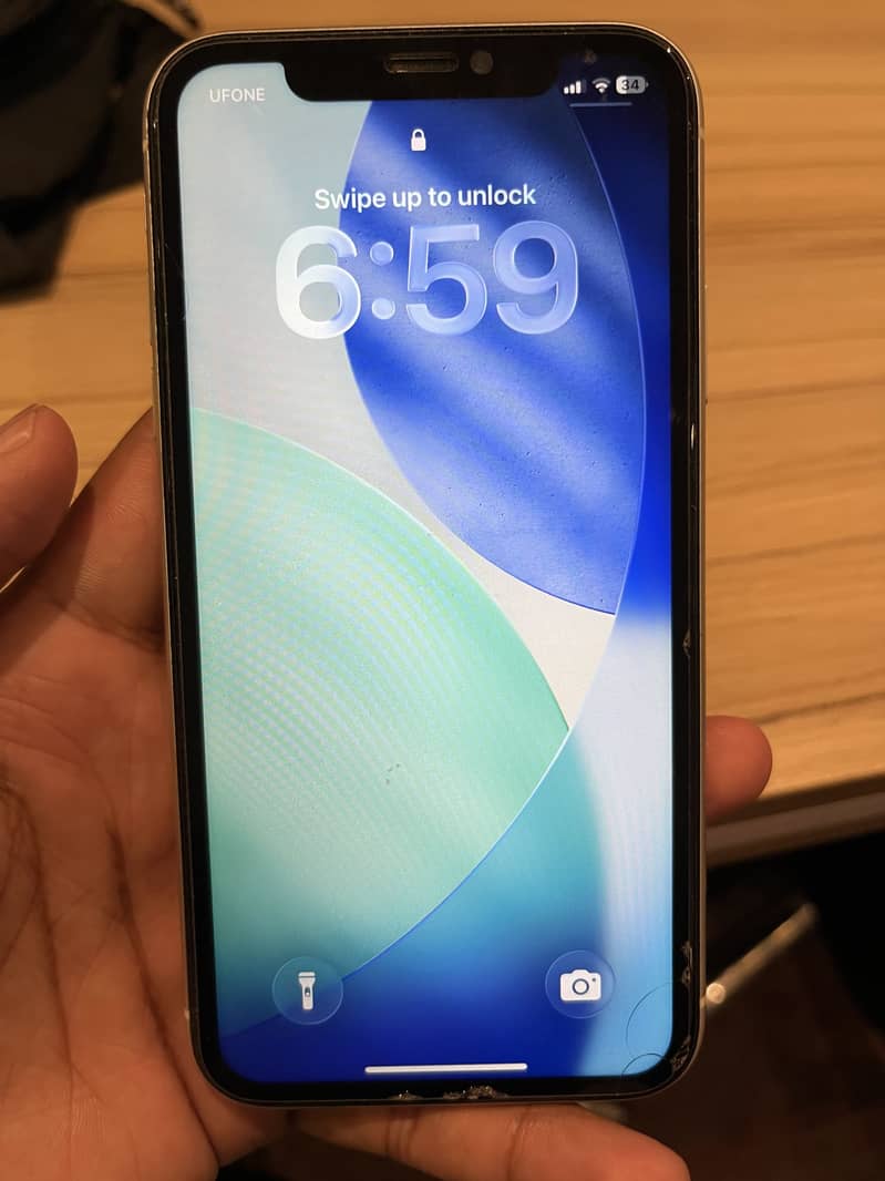 iPhone 11 3