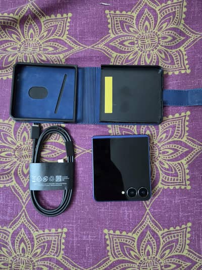 Samsung Mobile Z Flip 7