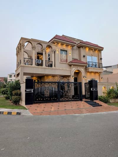 10 Marla Corner Spanish Villa Facing Park | 60 Ft Road | Owner Built