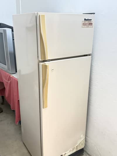 Dawlance Fridge / Double Door Refrigerator For Sale