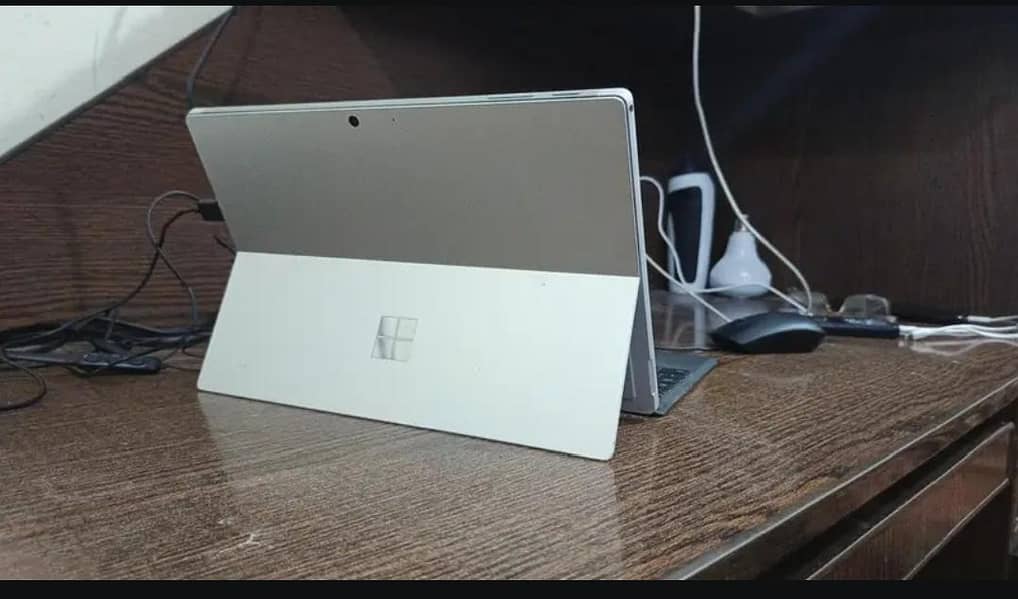 Microsoft surface 7 pro i5 10gen 5