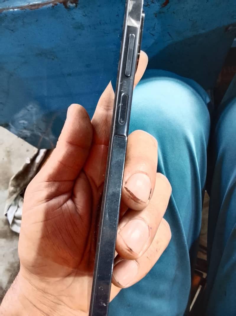 Samsung Mobile A07 3