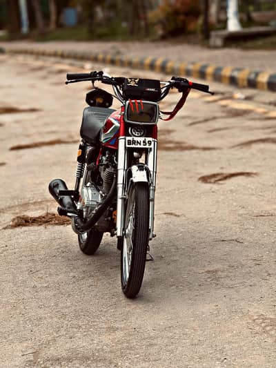 125 for sale jis bhi ko caheya number ma rabrta Kara 03165542048