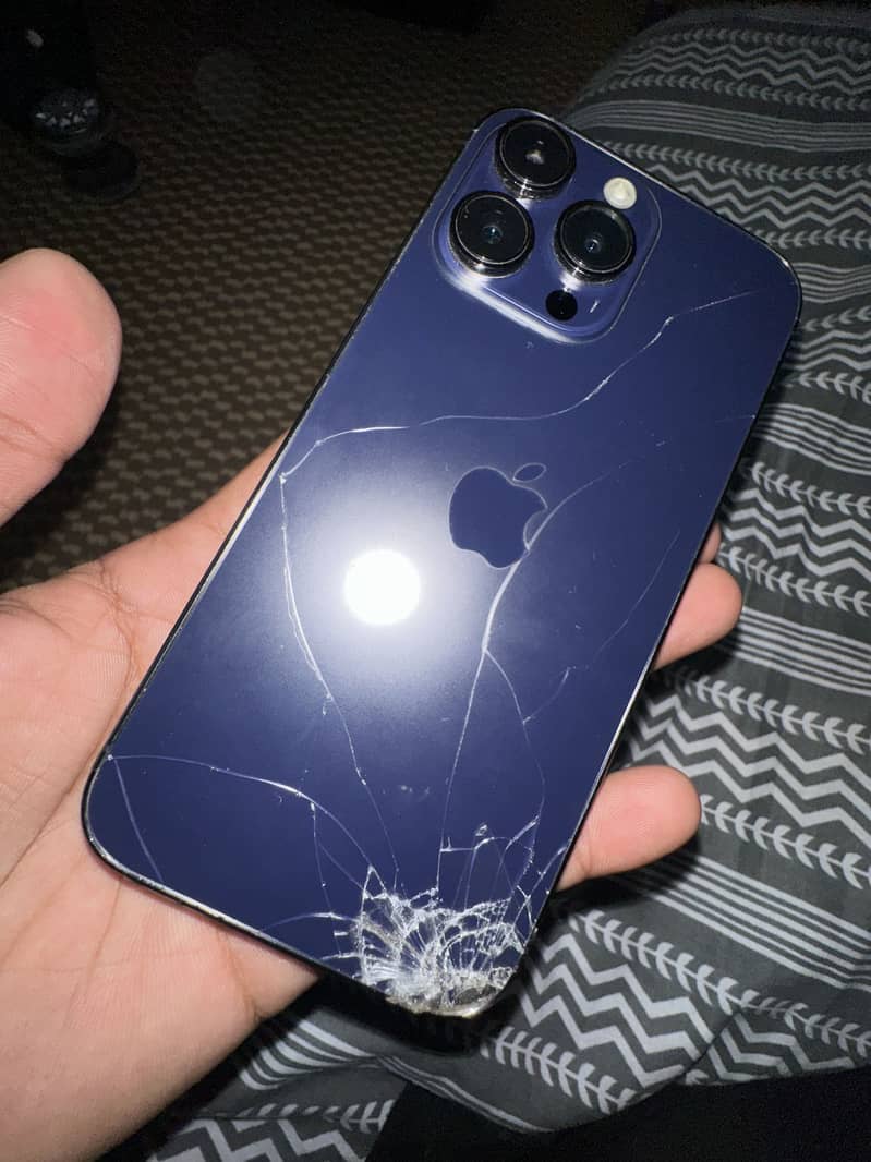 Apple iPhone 14 Pro Max 2