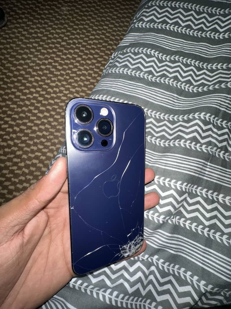 Apple iPhone 14 Pro Max 3