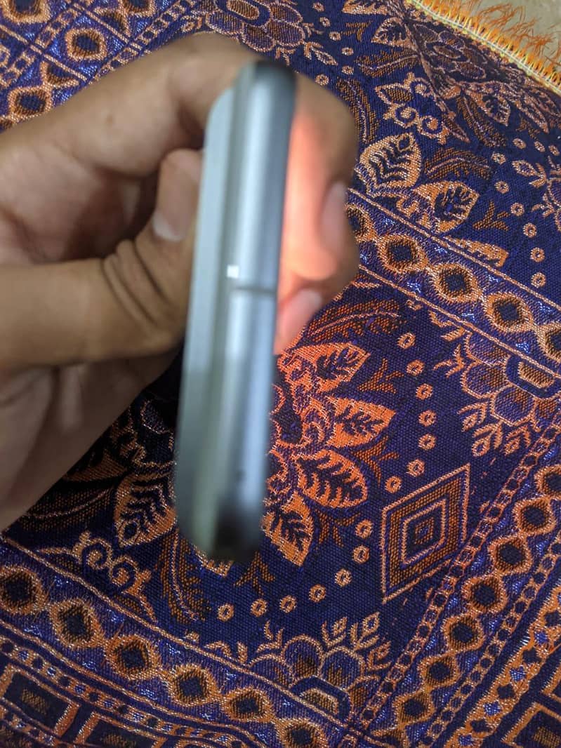 Google Pixel 8 3