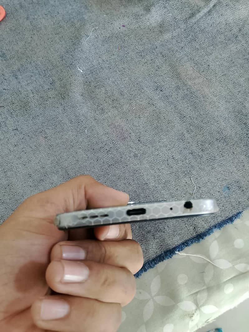 Tecno CAMON 40 4