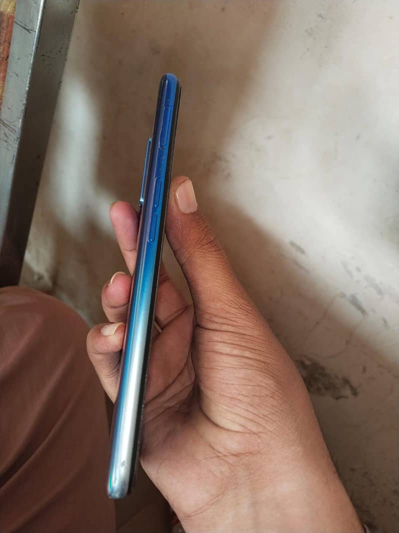 OPPO A54 5