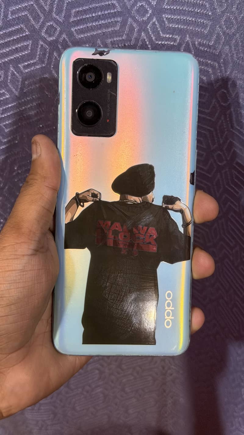 OPPO A76 1