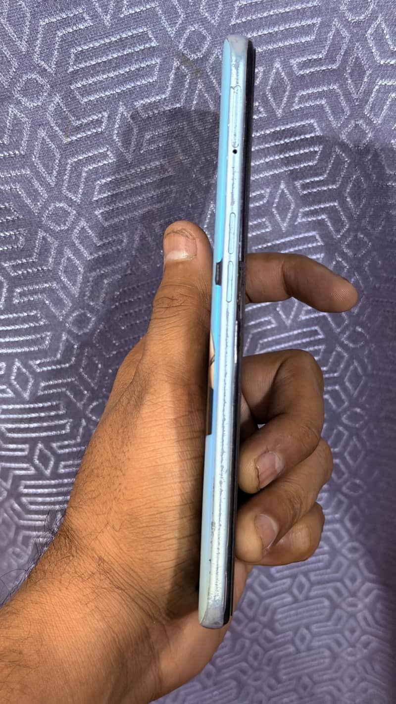 OPPO A76 7