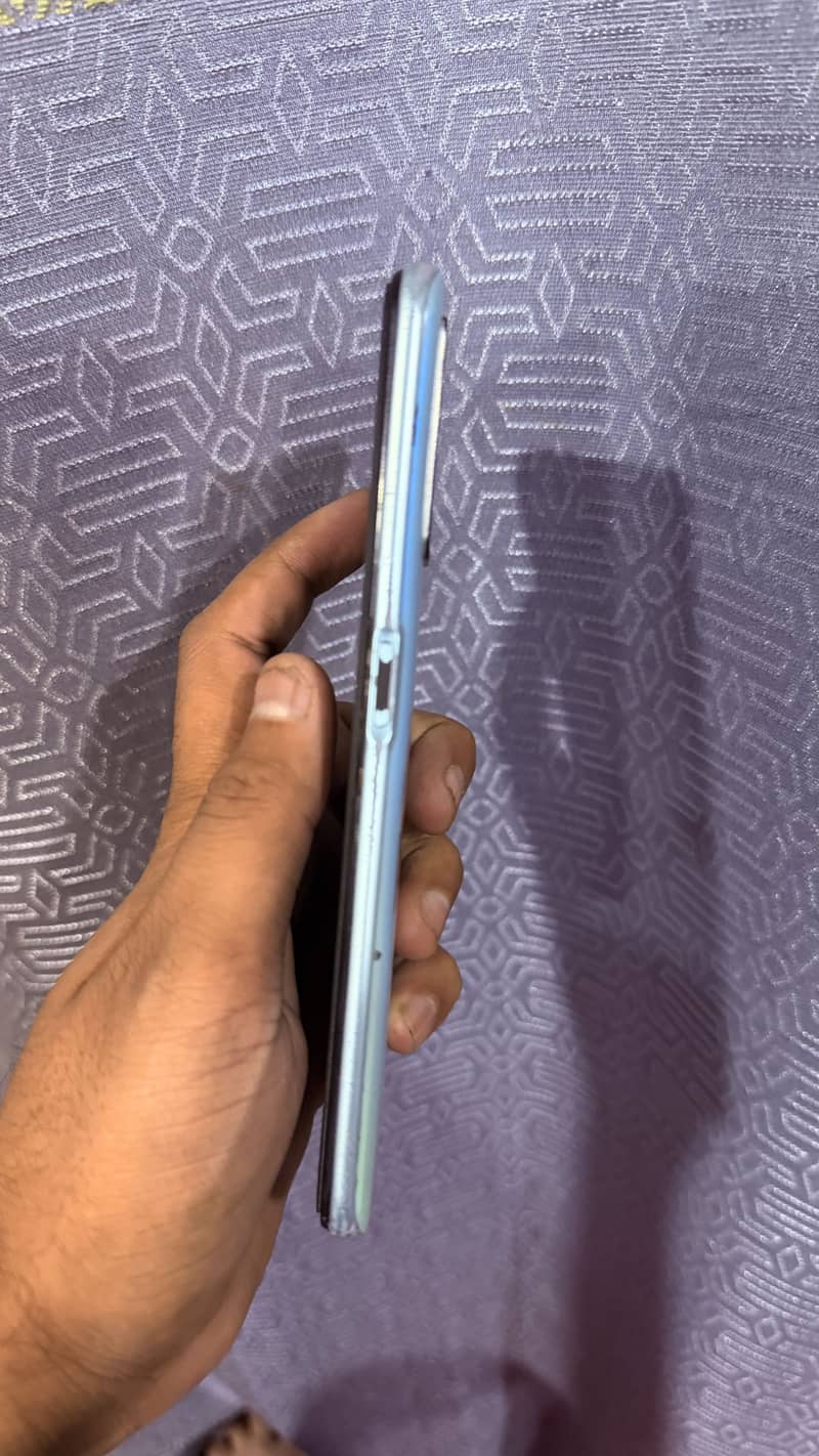 OPPO A76 8