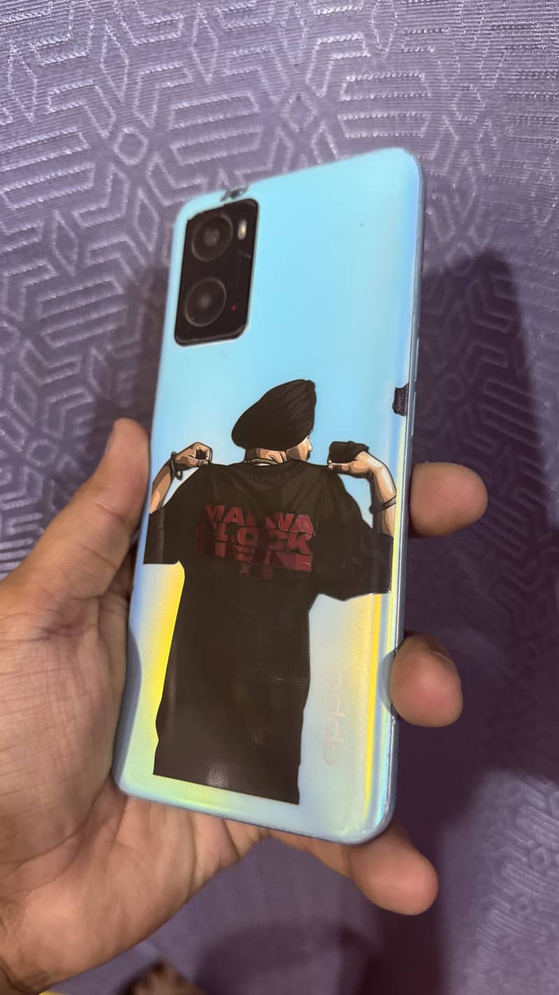 OPPO A76 10