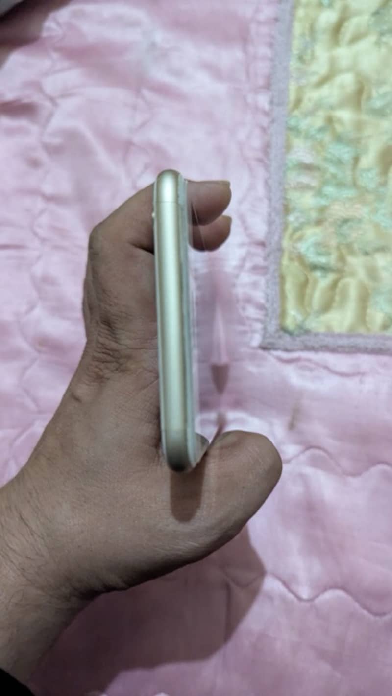 Apple iPhone 6S Plus 5