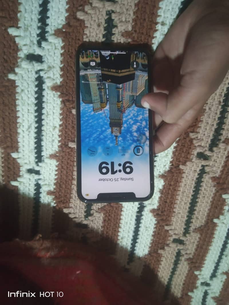 Apple iPhone XS 3