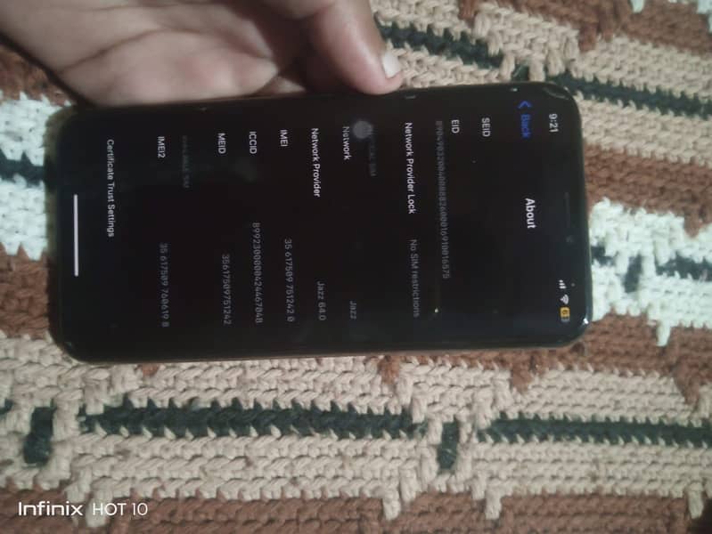 Apple iPhone XS 5